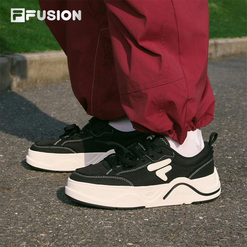 FILA FUSION斐乐潮牌女鞋百搭帆布鞋2025夏新款50-50滑板运动休闲鞋 黑/奶白-BG 38