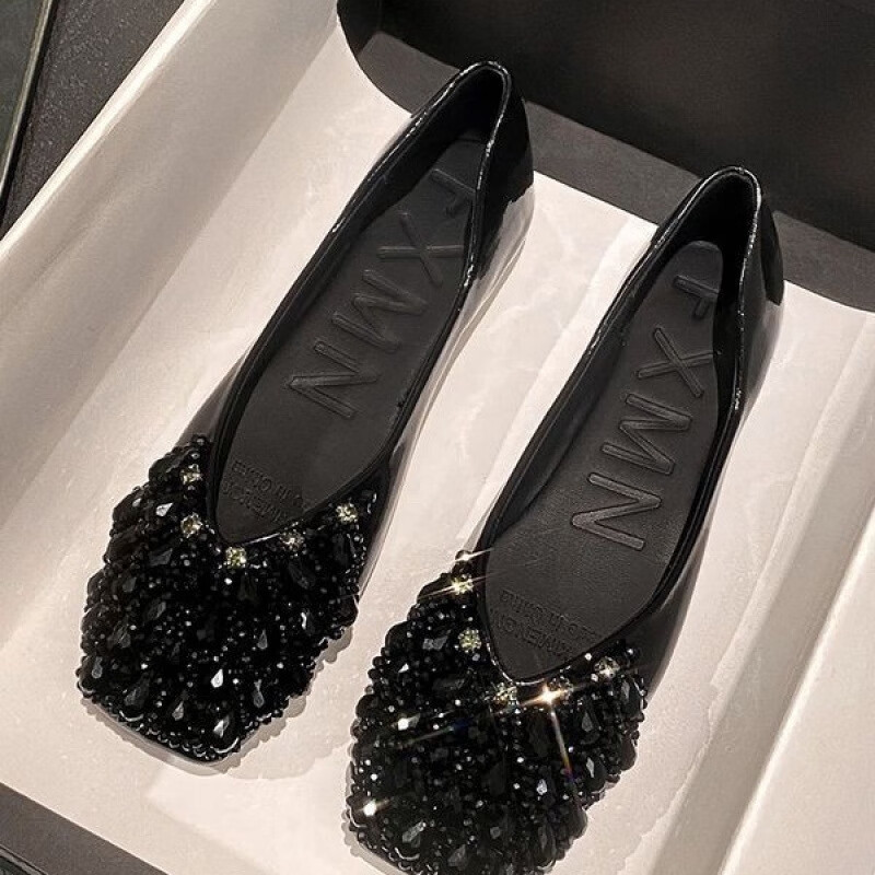 大東(dusto)法式方頭水鉆單鞋女2025新款春季瓢鞋平底軟皮豆豆大碼女鞋軟底 黑色 35