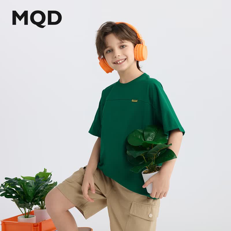马骑顿（MQD）男大童夏季新品学院风潮酷休闲百搭上衣儿童短袖基础百搭T恤 墨绿 150