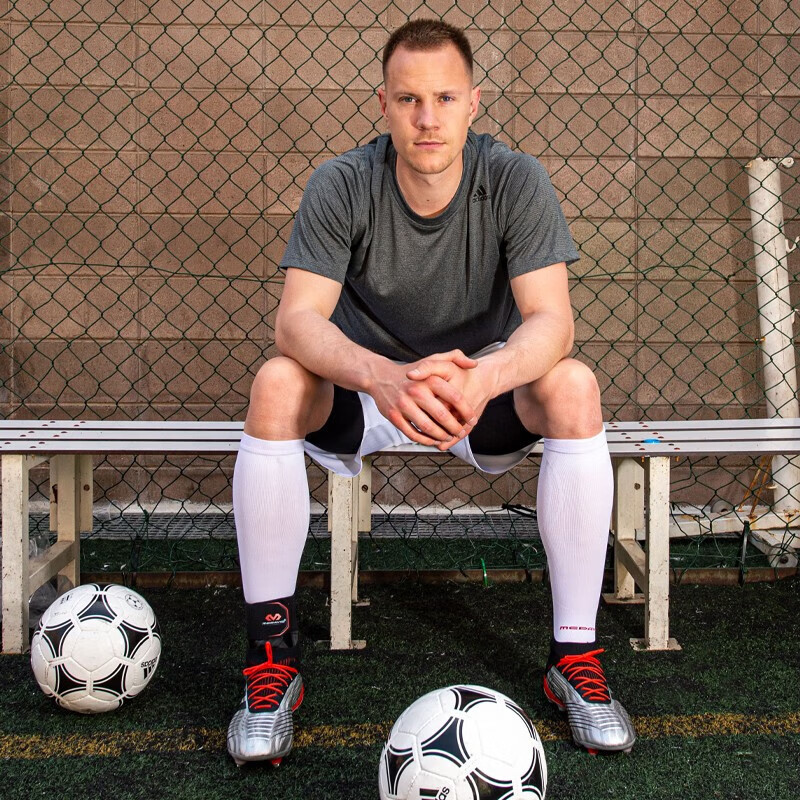 迈克达威（McDavid）/迈克达威运动护具轻量绑带式护踝单只装195R三级防护 XL(24.1-25.1cm) 黑