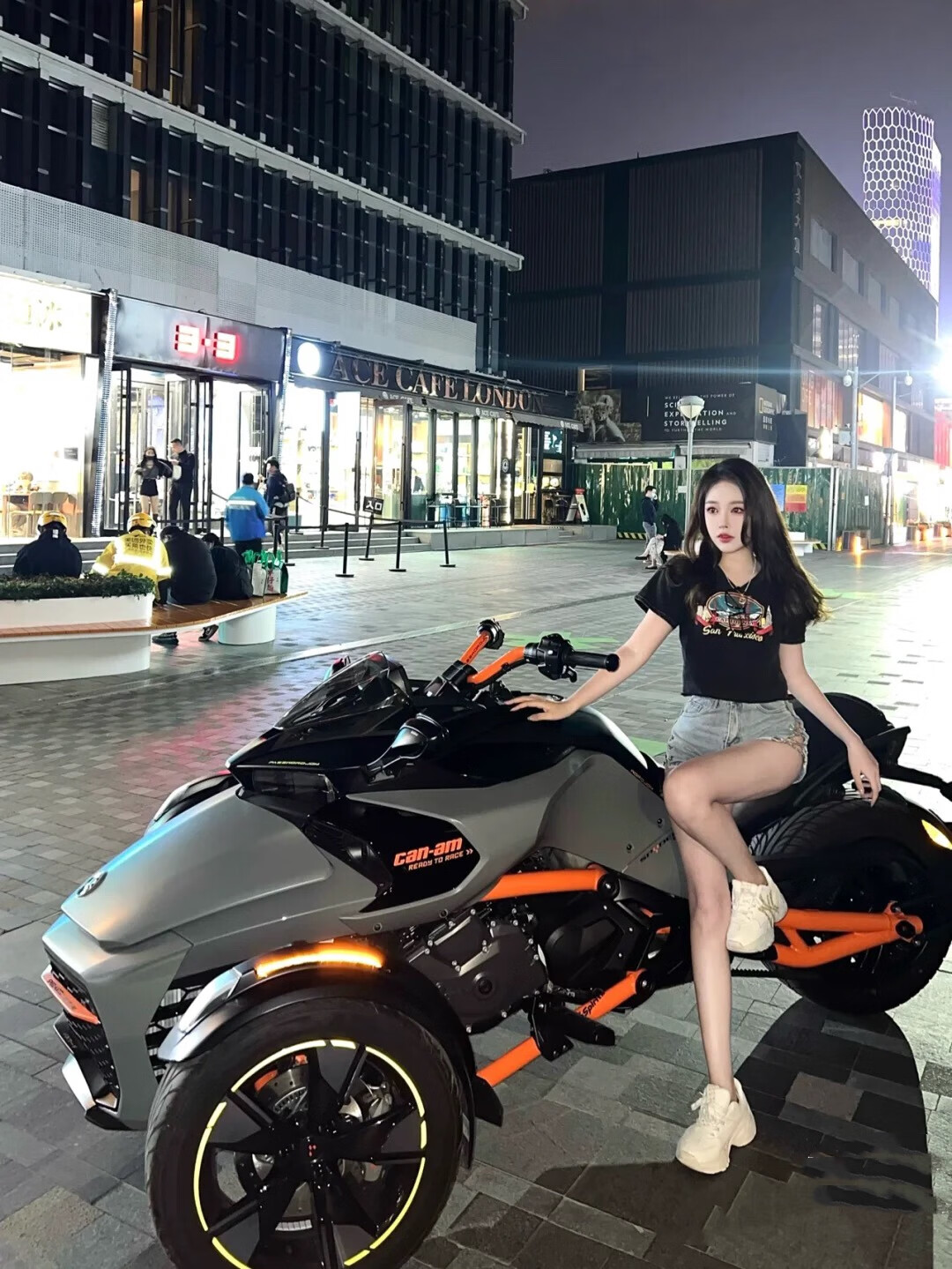 进口brp行政版庞巴迪倒三轮沙滩车400重机车大排量巡航踏板摩托车