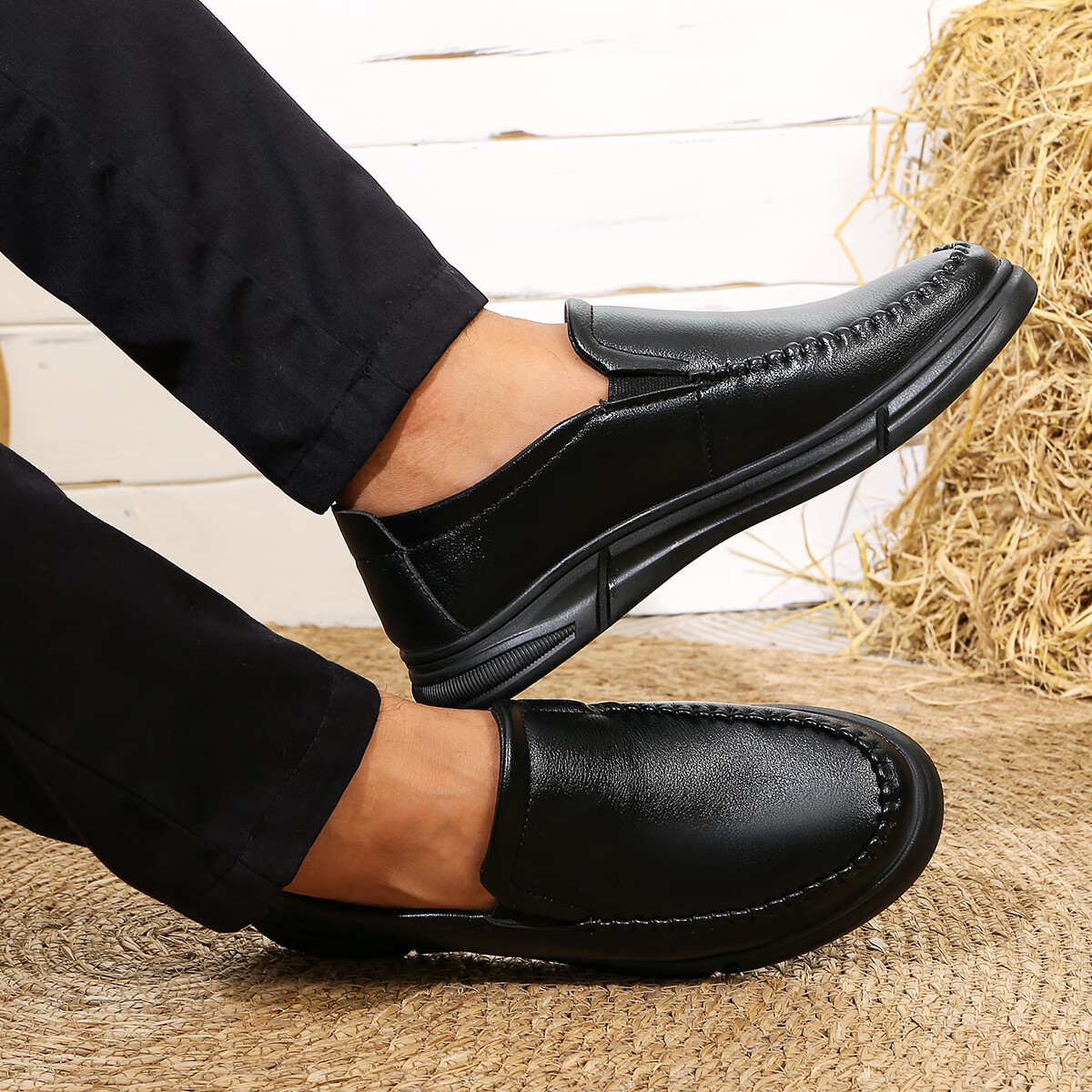 云醍桃语中老年男鞋防滑耐磨舒适商务装男士皮鞋秋季新款一脚蹬轻便皮鞋 黑色 39