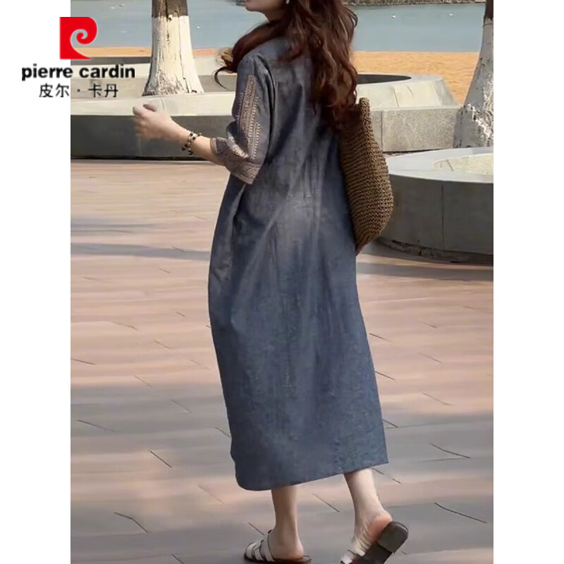 皮尔卡丹(pierre cardin)复古轻奢气质重工刺绣连衣裙女2026夏季新款大码宽松显瘦百搭裙子 牛仔蓝【高品质】 XL 【121-140斤】