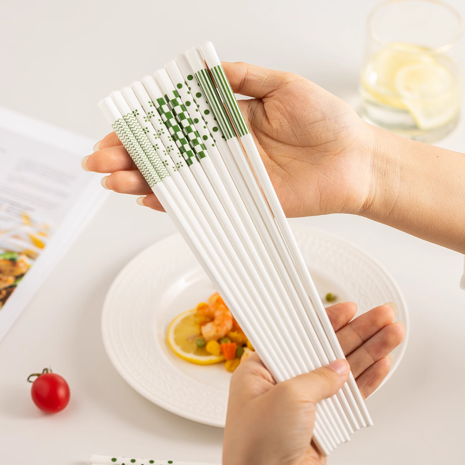 中麒陶瓷筷筷子防滑家用耐高温易清洗不变形防霉送礼餐具一人一筷 原创半青色【5双装】