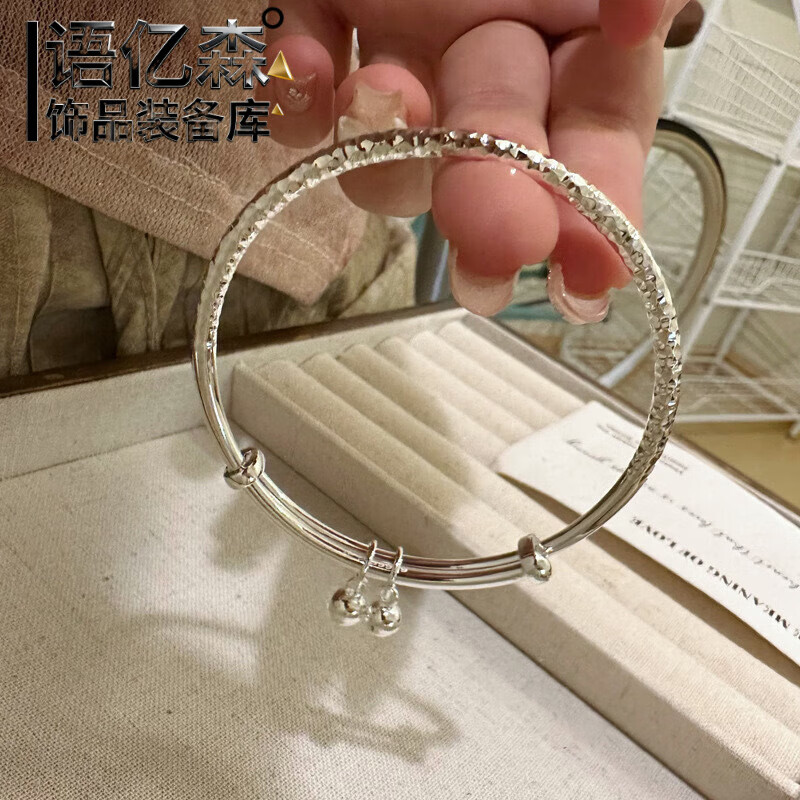 ��ɭ���¿����������Ů��ʱ�ж�999�������������ɵ����ֻ��ٴ����� ������������(�ƺ���) 22.36Ԫ