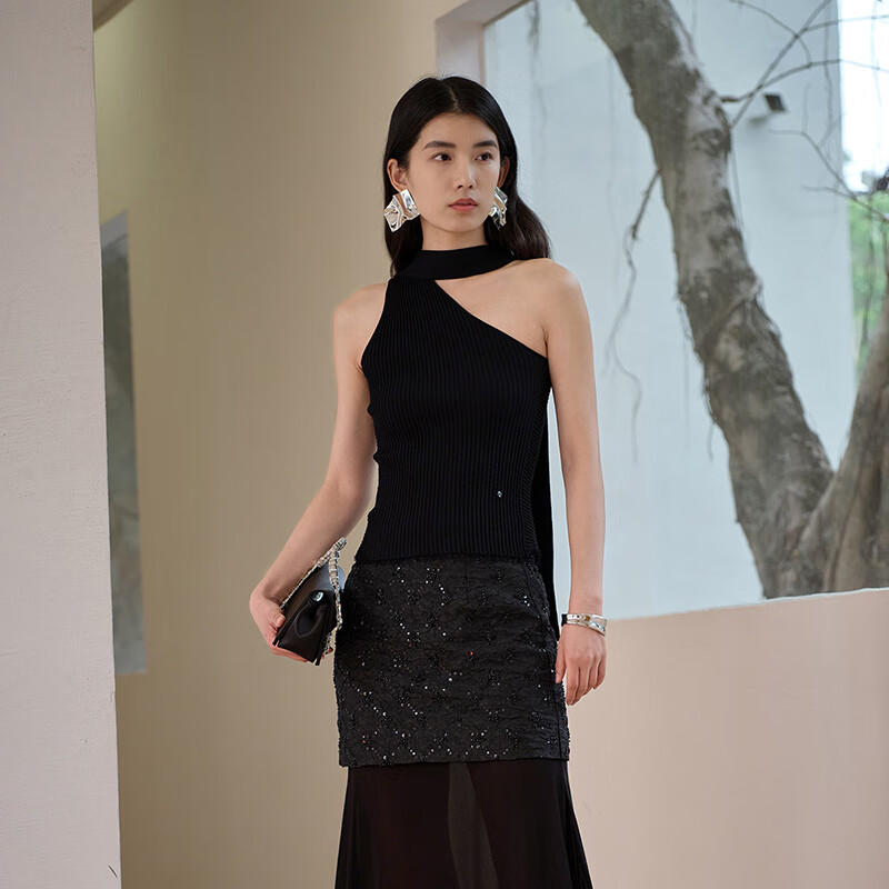 阿依莲【商场同款】法式吊带背心女可外穿2025夏季新款显瘦无袖挂脖上衣 黑色 S