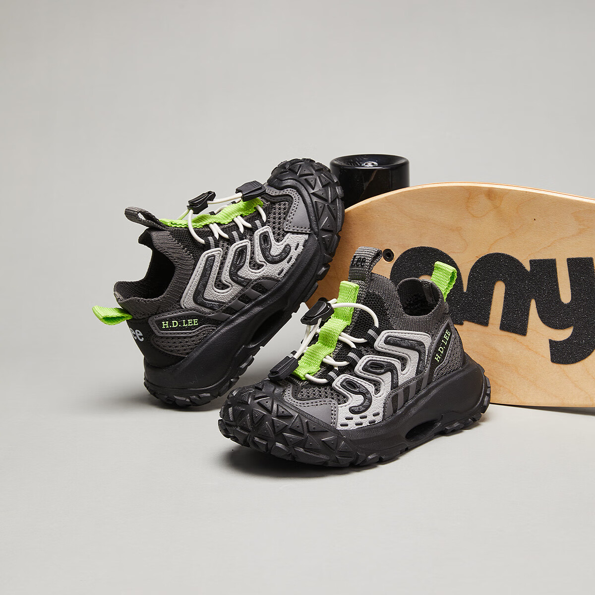 Lee儿童运动鞋夏季透气男女童跑步鞋舒适耐磨休闲鞋青春校园百搭鞋 黑色 35 【建议脚长216-221mm】