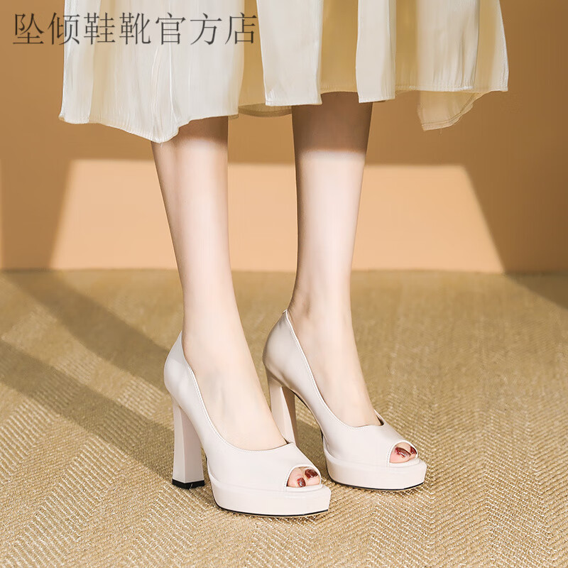 墜傾魚(yú)嘴高跟鞋女年春夏新款漆皮時(shí)尚百搭粗跟女鞋防水臺(tái)厚底單鞋 米色 39