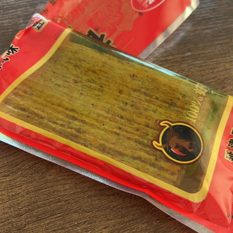 香辣大片鸡汁馍片辣条硬质辣片麻辣休闲零食蜘蛛侠辣