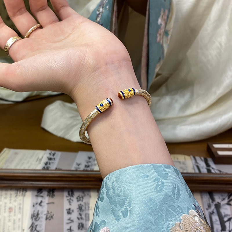 老凰祥纯银唐草纹手镯女9999实心足银镯子中式民族风复古传承手环 吉言描金银手镯30克丨证书丨礼盒