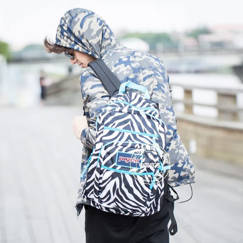 JANSPORT杰斯伯双肩包男士背包高中大学女书包TDN7 T75K0CX 斑马蓝