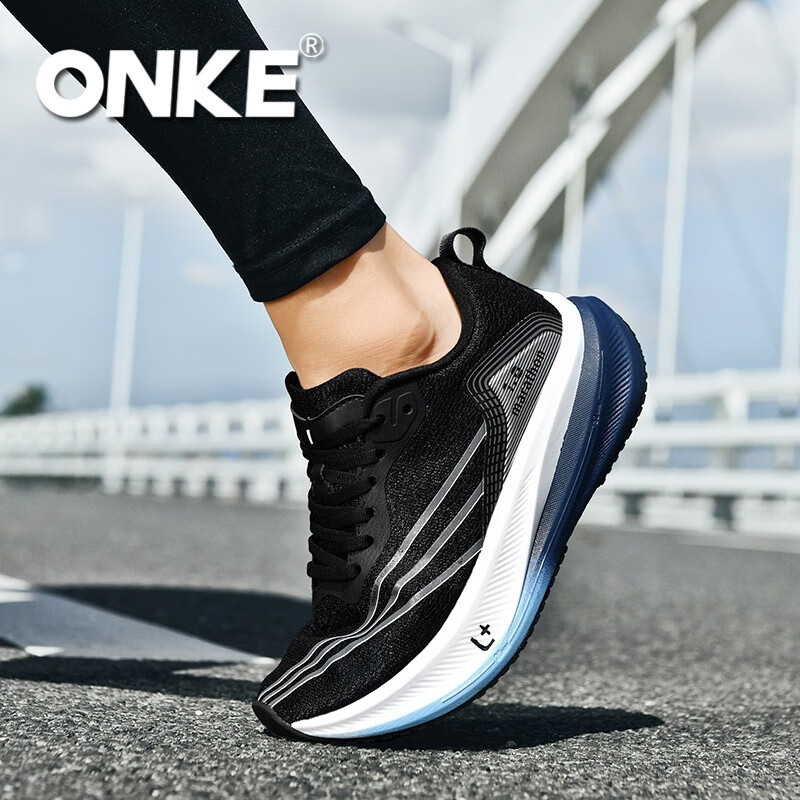 ONKE德国欧克新款运动鞋男鞋轻便减震网面透气跑鞋女防滑耐磨休闲跑鞋 幻影黑 44