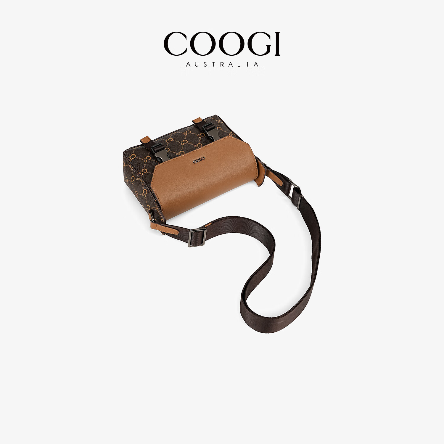 COOGI男士斜挎包轻奢旅行包通勤单肩背包大容量邮差电脑包相机包 咖啡色 22.5*8*17cm