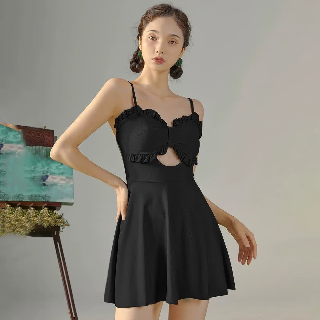 东方骆驼连体游泳衣女ins长袖夏季新款2026保守遮肚显瘦泡温泉高级感 绿色含外套 XL 建议体重110-125斤