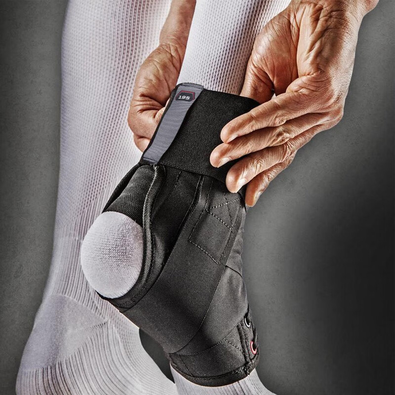 迈克达威（McDavid）/迈克达威运动护具轻量绑带式护踝单只装195R三级防护 XL(24.1-25.1cm) 黑