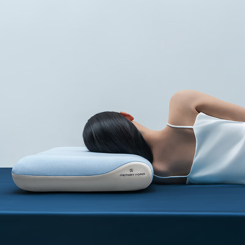 亚朵村的云酒店枕头 第2代深睡枕pro记忆枕慢回弹深度睡眠颈椎护颈枕芯 二代-深睡三芯R4 70*42*12 单只