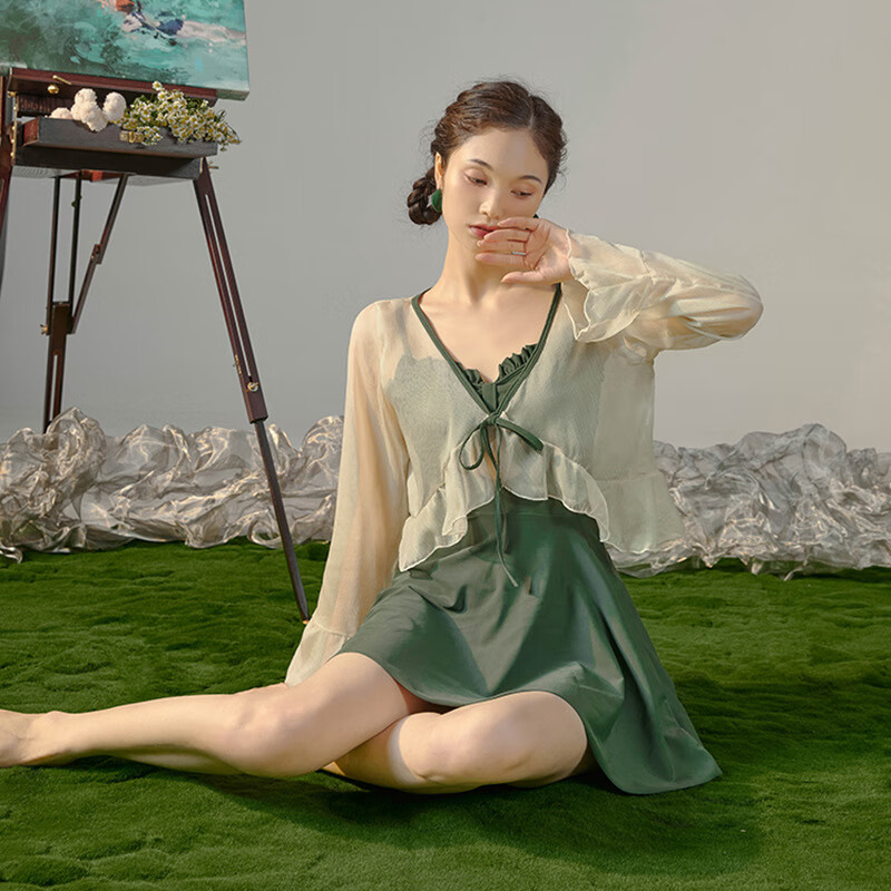 东方骆驼连体游泳衣女ins长袖夏季新款2026保守遮肚显瘦泡温泉高级感 绿色含外套 XL 建议体重110-125斤