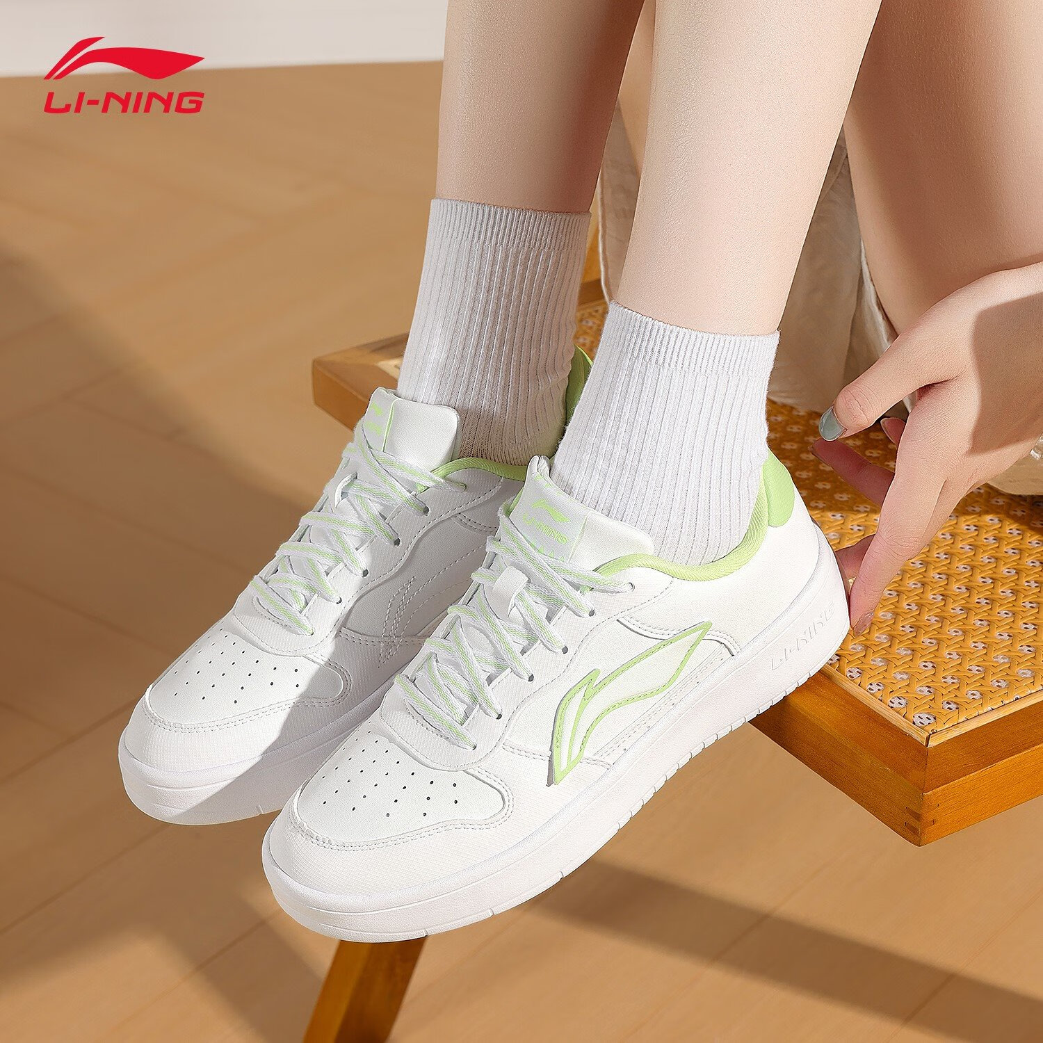 李宁板鞋女2024夏季新款经典百搭小白鞋女子休闲运动减震白色鞋子