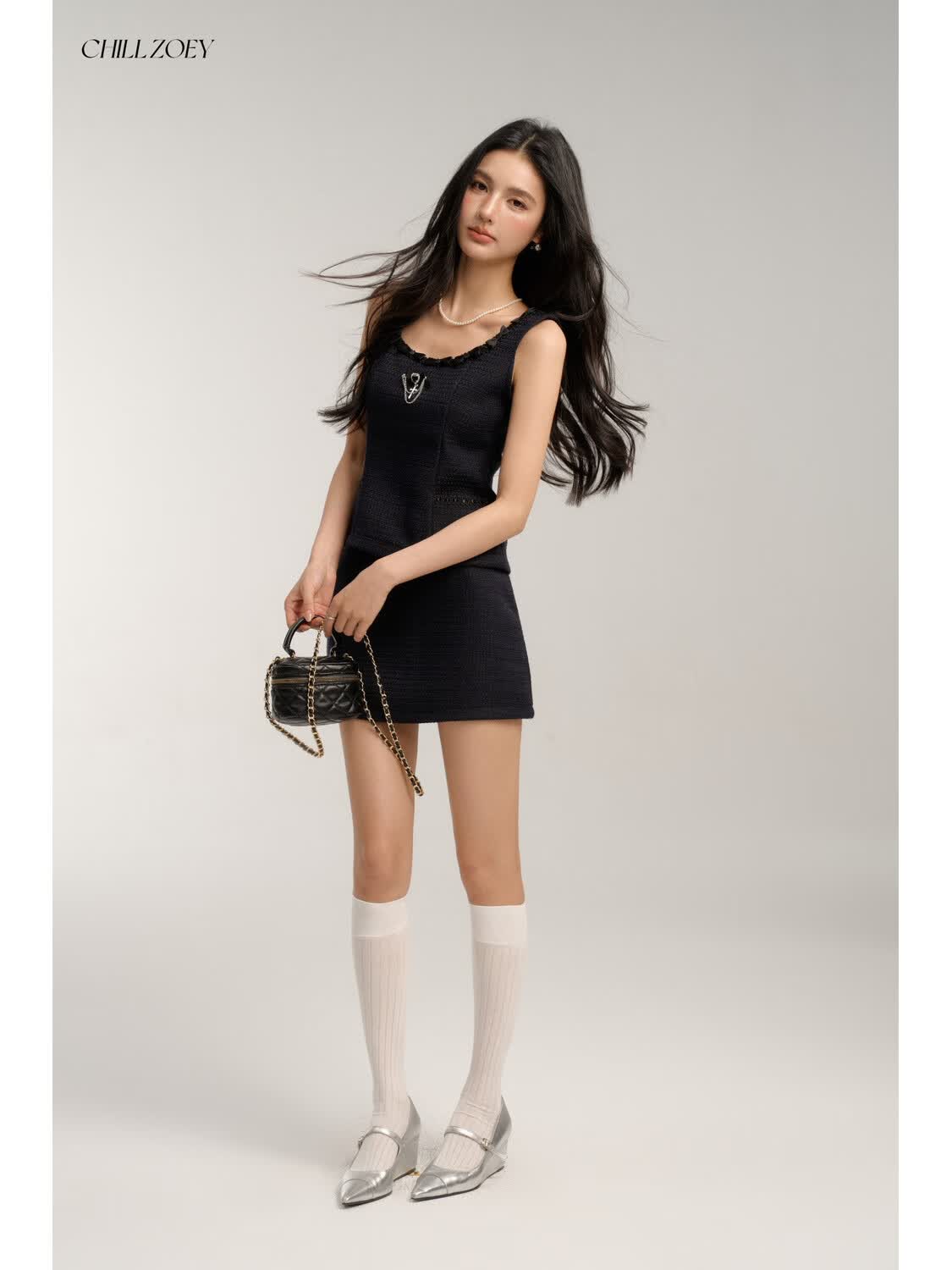 CHILL ZOEY法式千金U领织带露背细闪小黑裙女夏收腰显瘦短裙蝴蝶结 藏青色 * 40 M