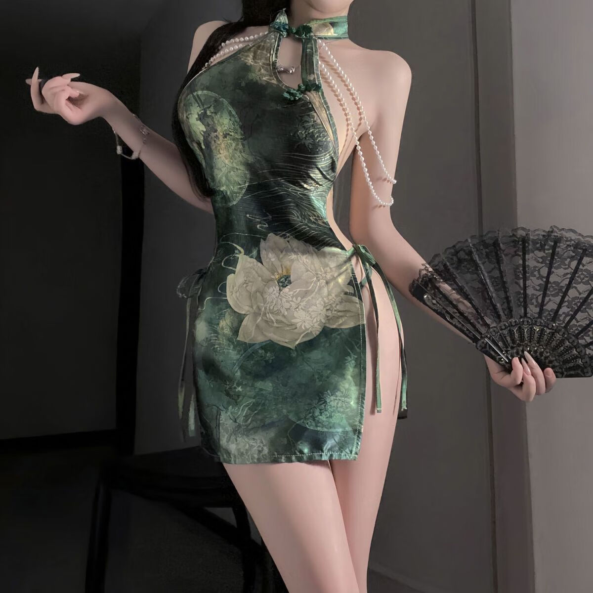 情趣内衣新中式国风印花旗袍高级制服性感辣妹露背挂脖连衣盖臀裙