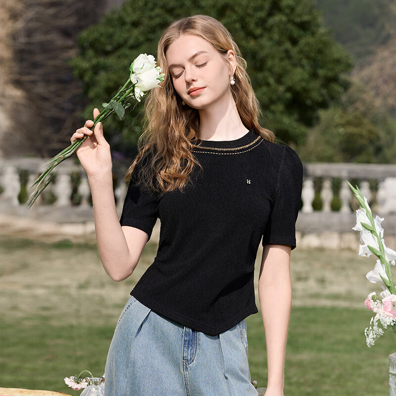 香影（xiangying）2025夏季新款不規(guī)則黑色短袖T恤女修身收腰圓領(lǐng)休閑上衣小衫 黑色 S _155_80A_85-95斤