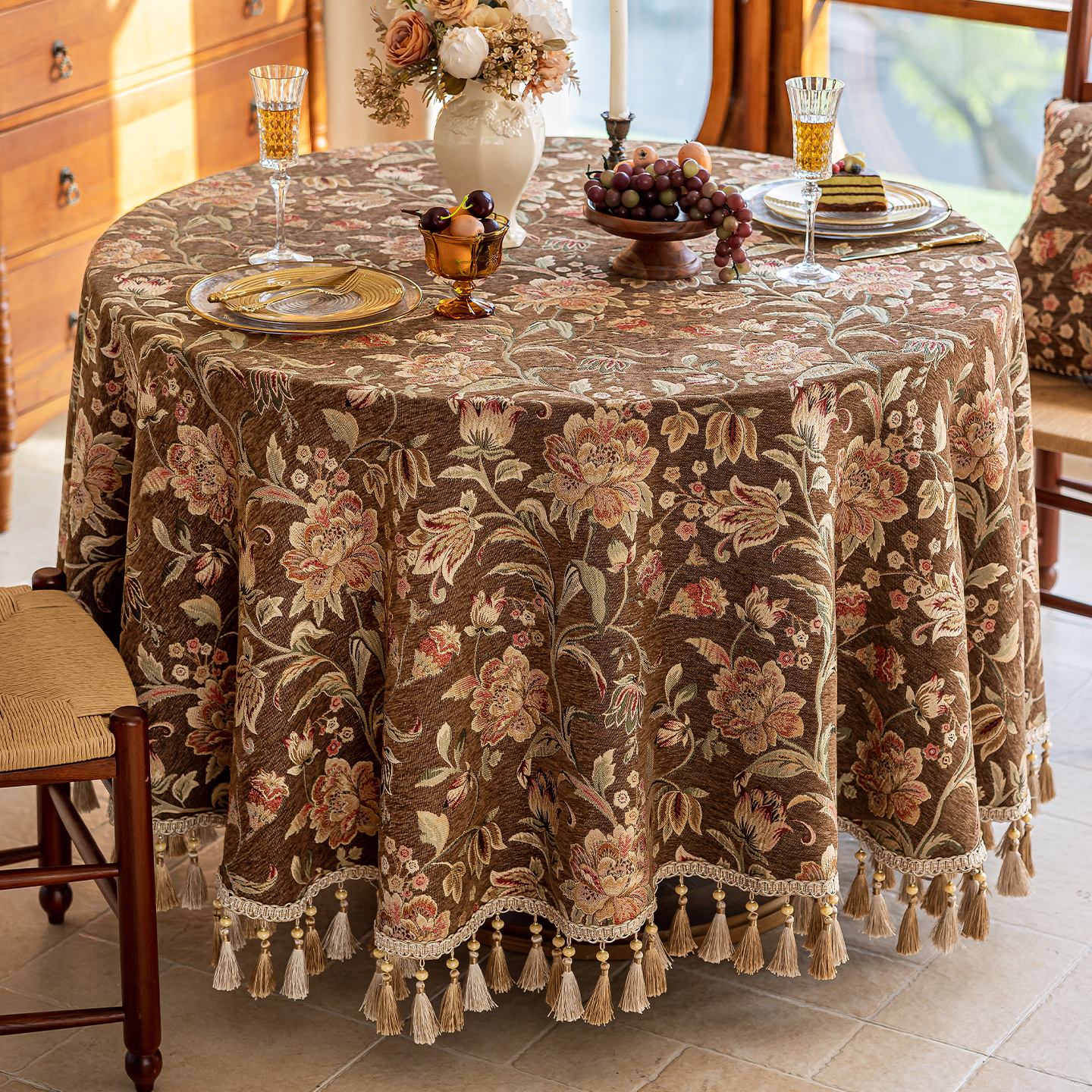 美妠斯欧式餐桌布高端家用客厅大圆桌桌布圆形绿色茶几饭桌布轻奢高级感 玛格丽特-棕(吊穗款) 280cm直径适合直径200-220cm圆桌