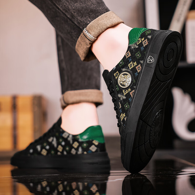 杜莎米娅夏季男鞋潮流新款透气小白鞋重工刺绣手工男士休闲鞋低帮防滑板鞋 黑色 44