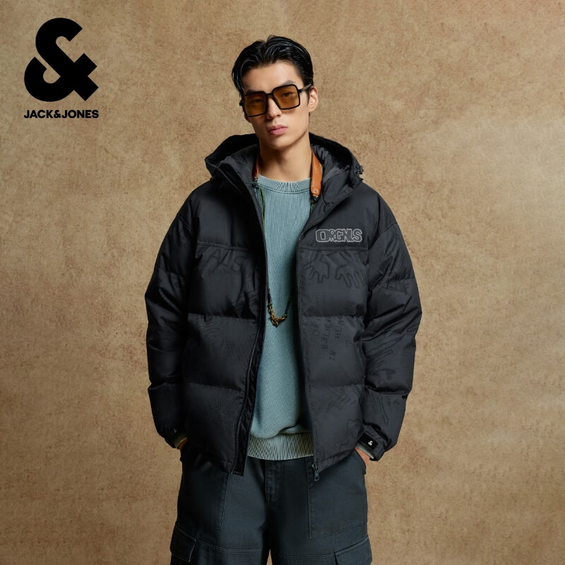 杰克·琼斯（JACK&amp;JONES）男装25年秋冬季连帽羽绒服男短款鸭绒潮流宽松趣味满印休闲外套 E44黑砂色 卡码拍小 预售12月2日发货 M （175）