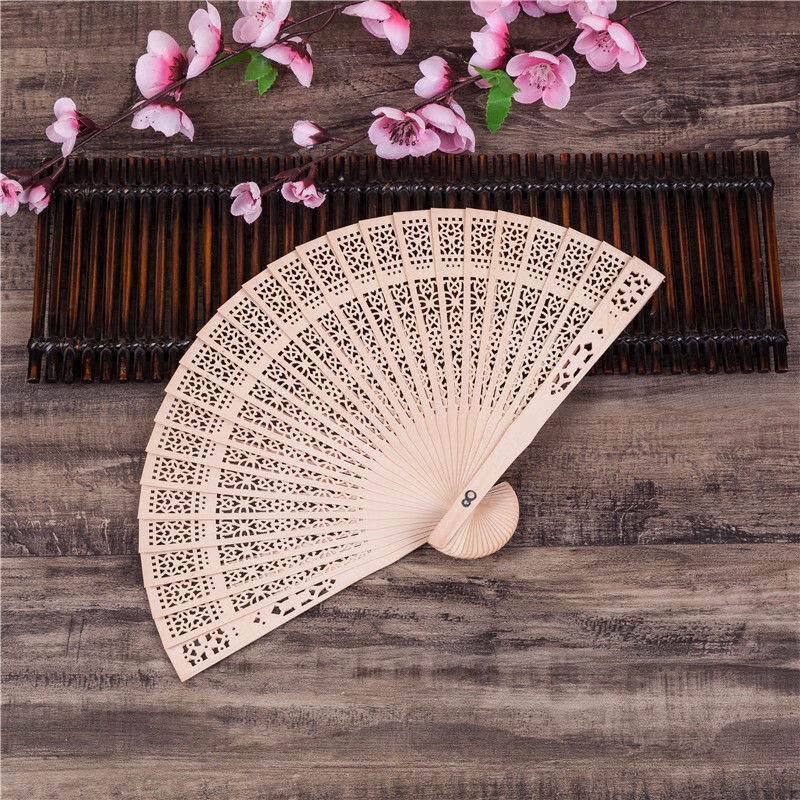 UOSO扇子古風(fēng)折疊檀香木扇中國風(fēng)手工木扇檀香扇折扇鏤空古典女扇 縷空小木扇(較小)