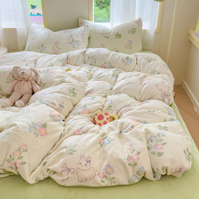伊路卡新款牛奶绒四件套秋冬季保暖珊瑚绒床上用品儿童被套床单 绿意盎然 1.8米床 四件套 床单款 （被套200*230cm）