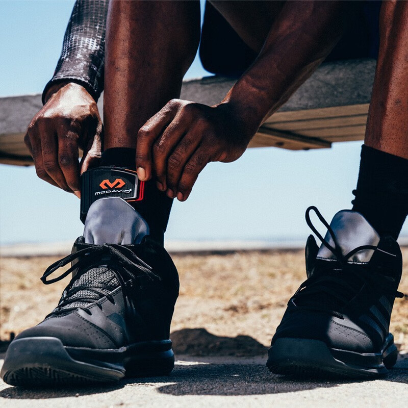 迈克达威（McDavid）/迈克达威运动护具轻量绑带式护踝单只装195R三级防护 XL(24.1-25.1cm) 黑