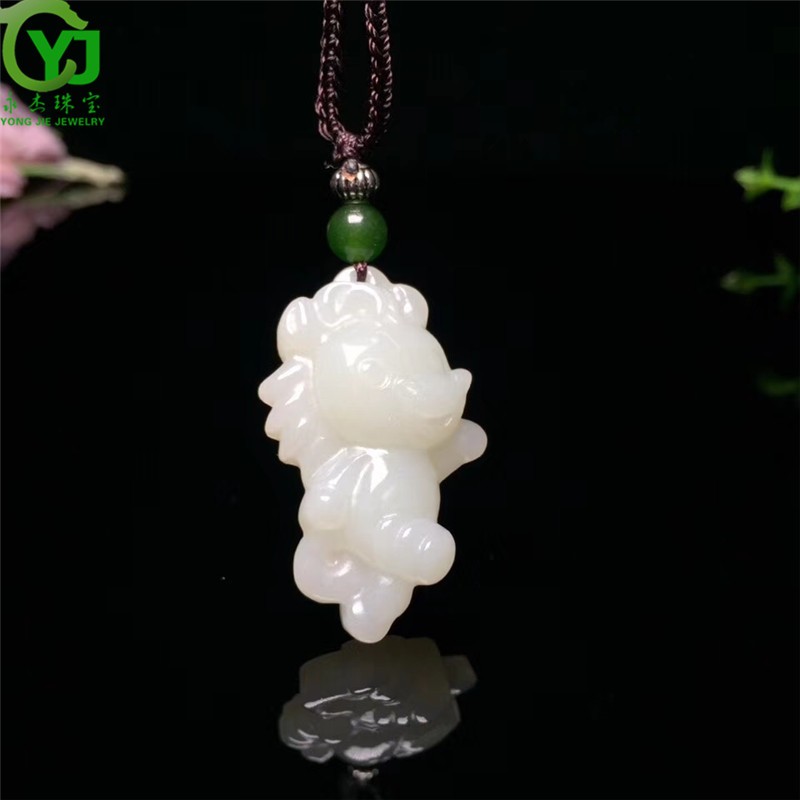 永杰玉石吊坠萌宠属相守护神玉坠项链鼠牛虎兔龙蛇马羊猴鸡狗猪挂件 生肖猪吊坠