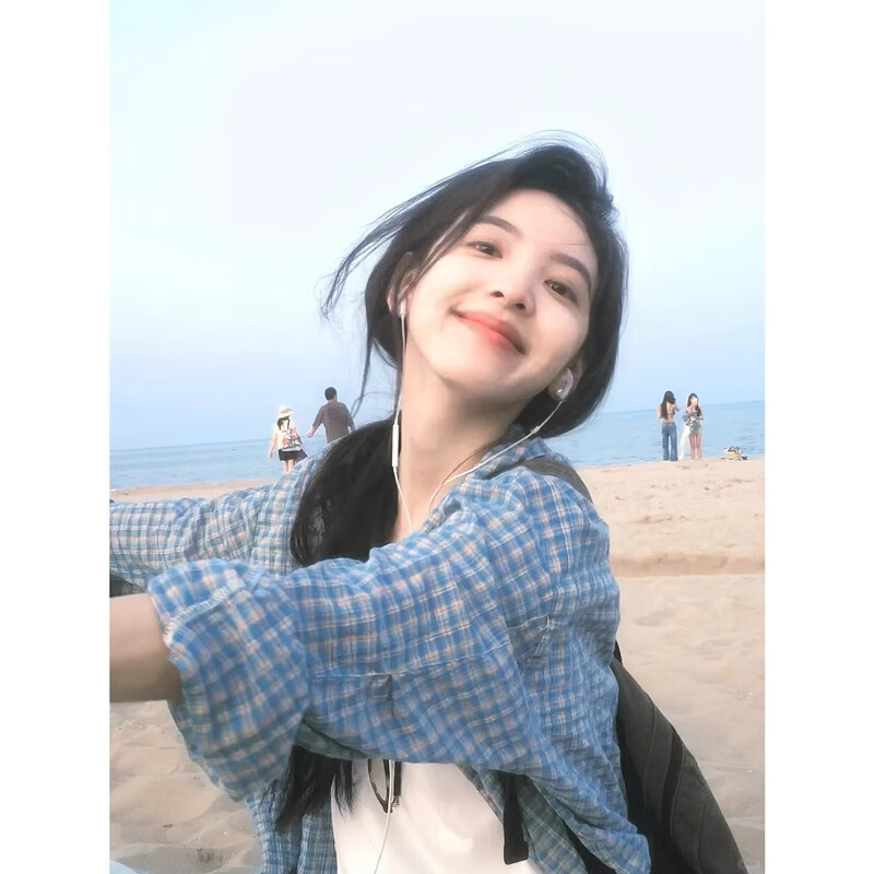 【优选】慵懒风休闲蓝色格子衬衫女2025早秋新款宽松百搭长袖防晒 蓝色 S