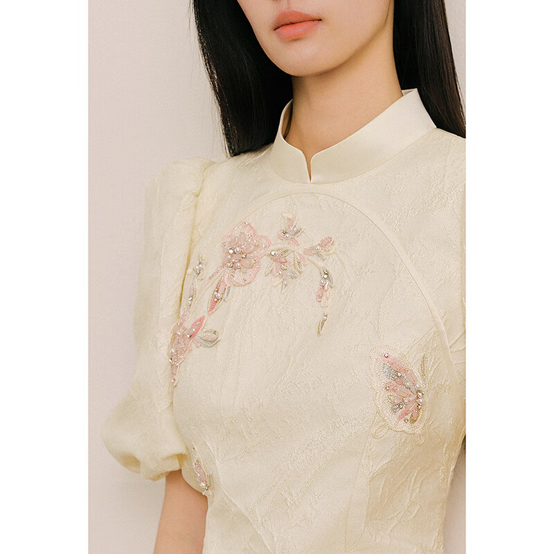 OBBLIGATO奥丽嘉朵2025夏季新款立领泡泡袖刺绣钉珠提花连衣裙 米白 M