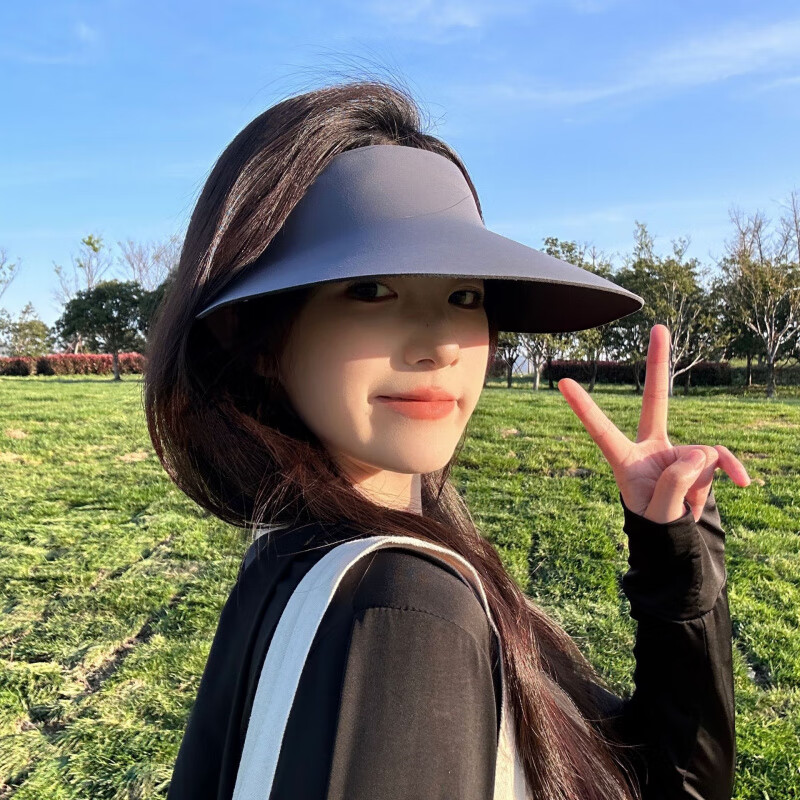 ��ʫŷ�ļ��¿�ն�ñһ���ɹñ����ñʱ��̫��ñ ��ɫ ���� �ɵ���