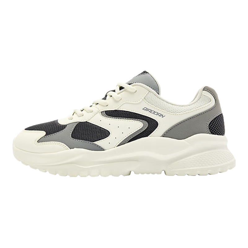 ���ڲ������ǵ�Сǧ���˶�Ь��Ь������������Ь���������ϵ�Ь��������ܲ�Ь�� 94Ԫ