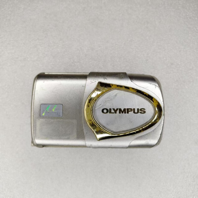 奧林巴斯（OLYMPUS） D-710二手復(fù)古長焦數(shù)碼相機(jī) 老款CCD高清照相機(jī) U410銀色500萬像素8新 伸縮鏡頭需要自己配X 官方標(biāo)配