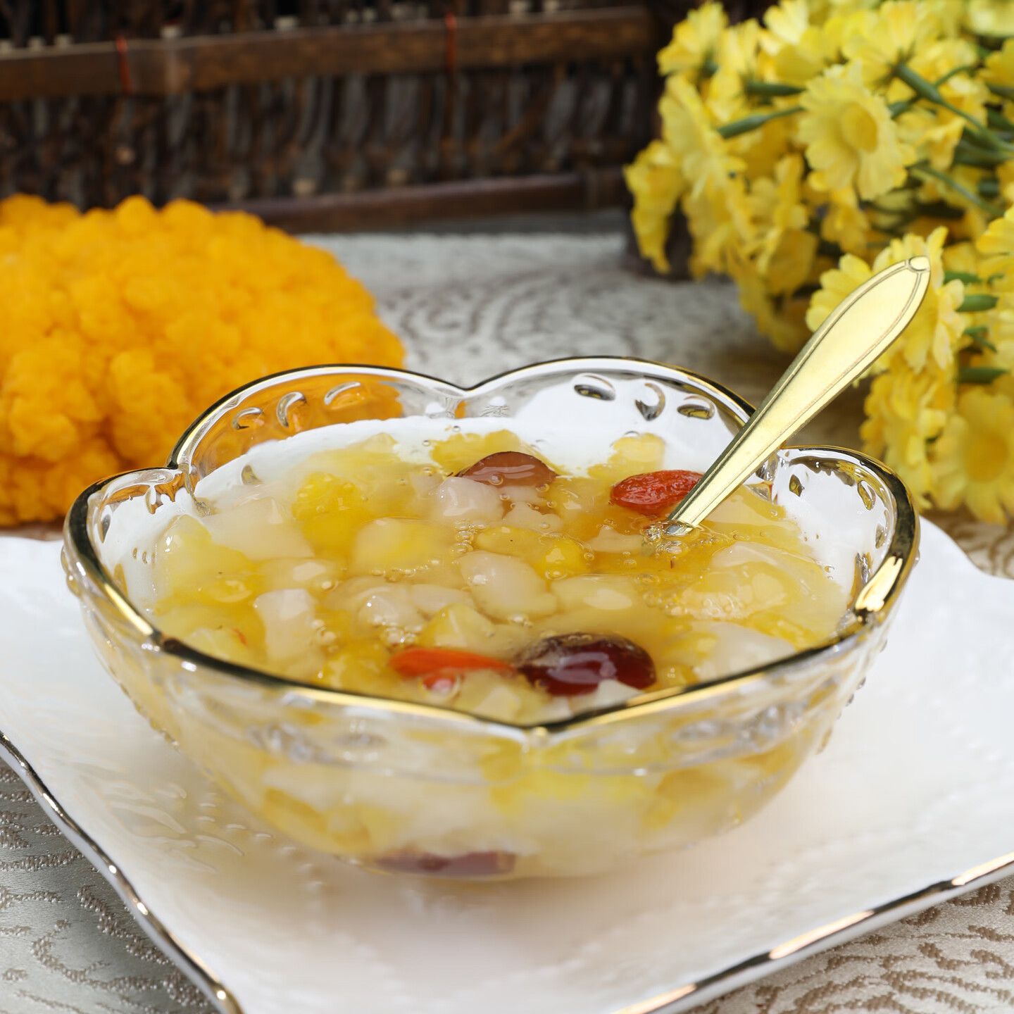 新鲜金耳菌【顺丰包邮】云南黄金耳菇 可生食 刺身 火锅 高端食材 500g