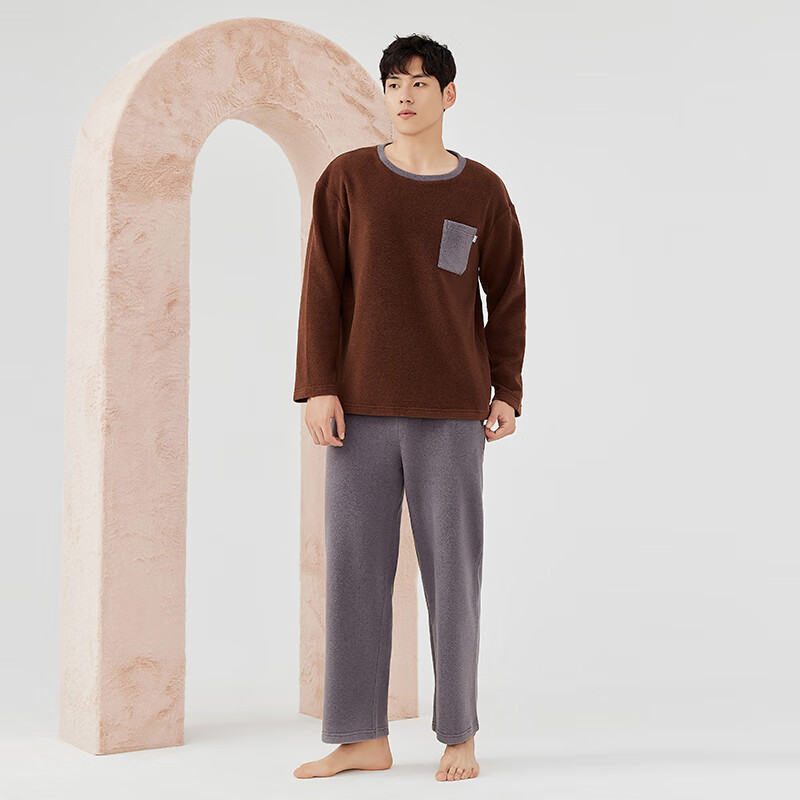 ���ڲ��������Ϲ϶�����˯���ж����ʿ��⴩���¾Ӽҷ���װ�п���ɫ180