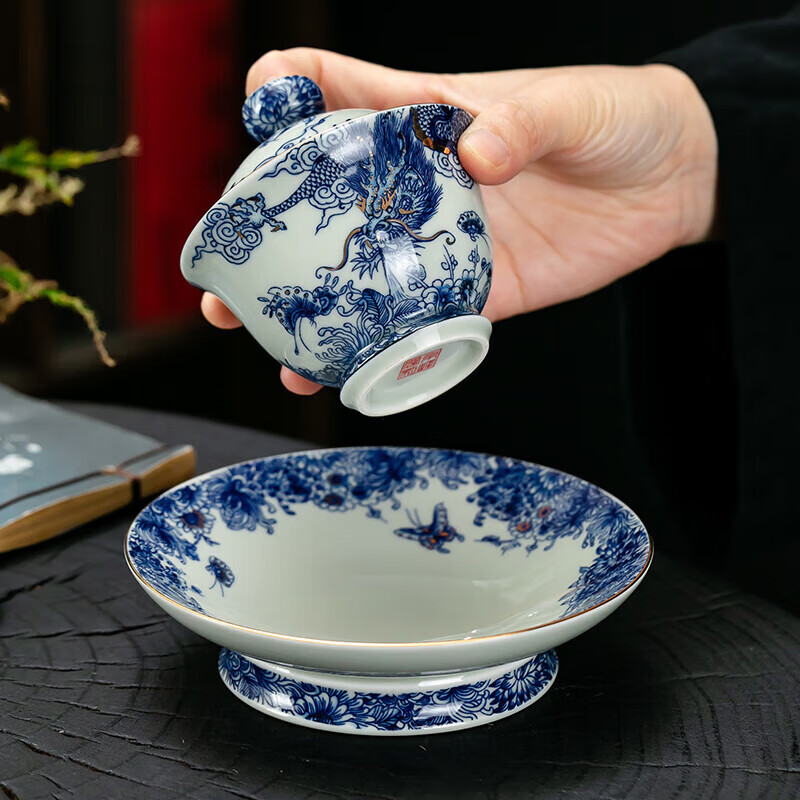 京峰阁 茶具三才盖碗套装 景德镇陶瓷青花瓷高档泡茶碗家用办公室送礼物 鱼化龙纳福三才盖碗180ml