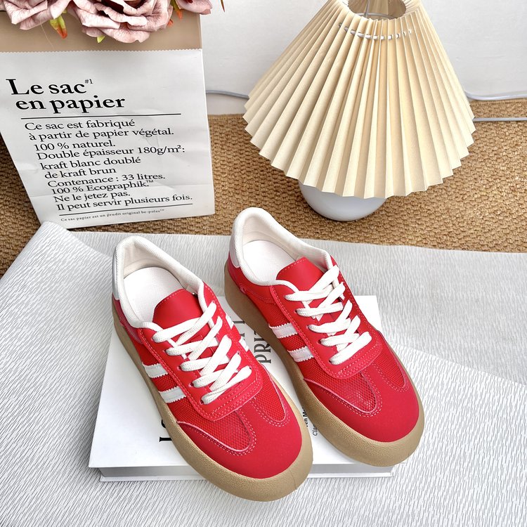 ���ڲ�������ľ���������ѵЬŮ2025�����¿���ţƤ����С��Ь����͸���˶���Ь ��ɫ(����)�ļ����� 39 (245mm)Ь��ƫС���Ĵ�һ��