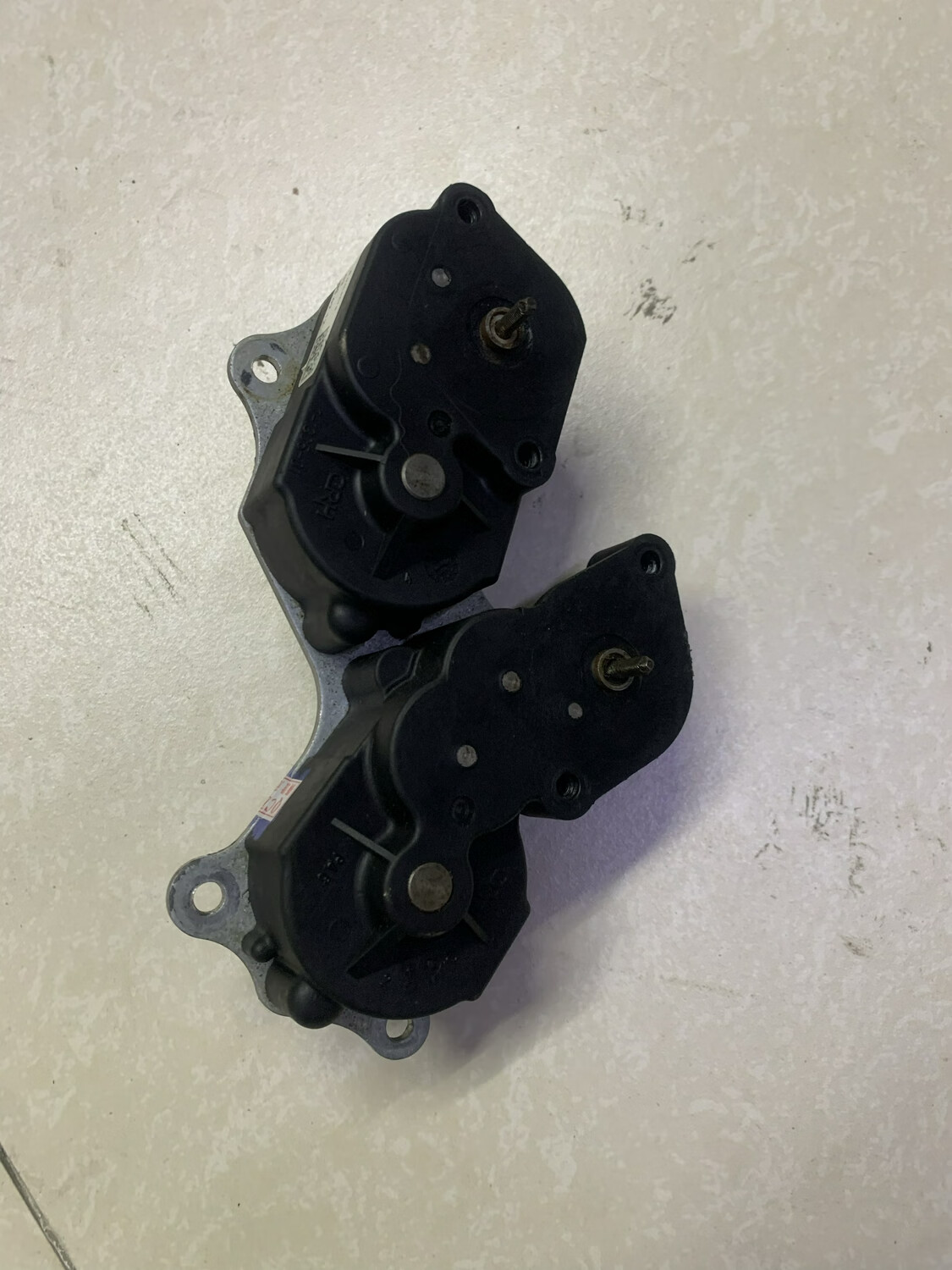 语森忆适配保时捷帕拉梅拉970911997座椅滑轨高低调节电机底座齿轮