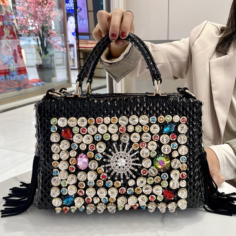 女高級感包包2025新款歐美大牌真皮流蘇手提包水鉆大容量單肩斜挎 黑色手工縫鉆