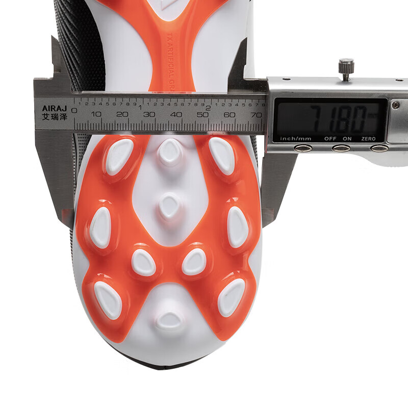 阿迪达斯 （adidas）男子足球鞋 25秋季新款PREDATOR猎鹰 AG短钉中端足球鞋 【猎鹰PREDATOR】黑色/拍大一码/晒图退5 40.5 (255mm)