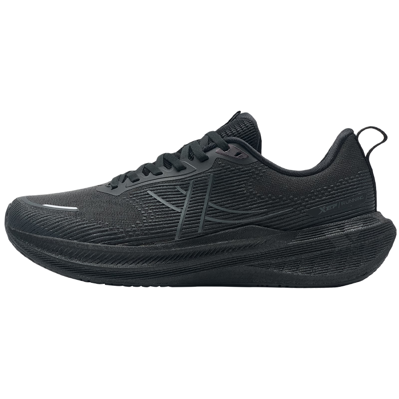 ���ڲ������ز���XTEP��·���ȷ���Ь�ܲ�Ь�����¿��˶�Ь�ж���������ص�����͸����Ь �� 40