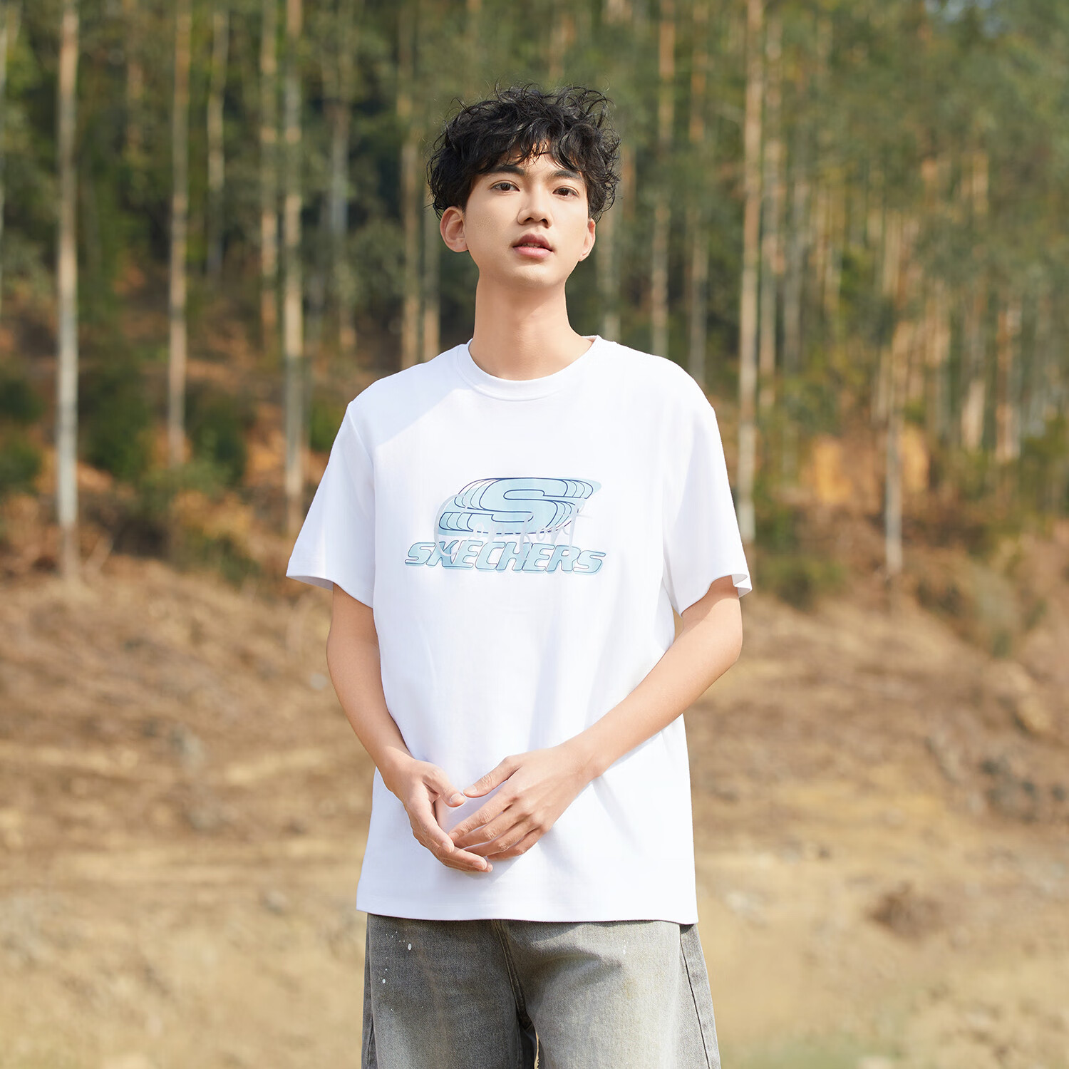 斯凯奇（Skechers）情侣同款纯棉夏季t恤短袖圆领户外夏宽松T恤短袖t恤男夏装U162 亮白色 XS