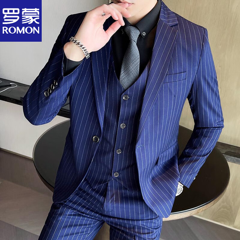 蓝色西装 马甲 裤子 白衬衫领带 m