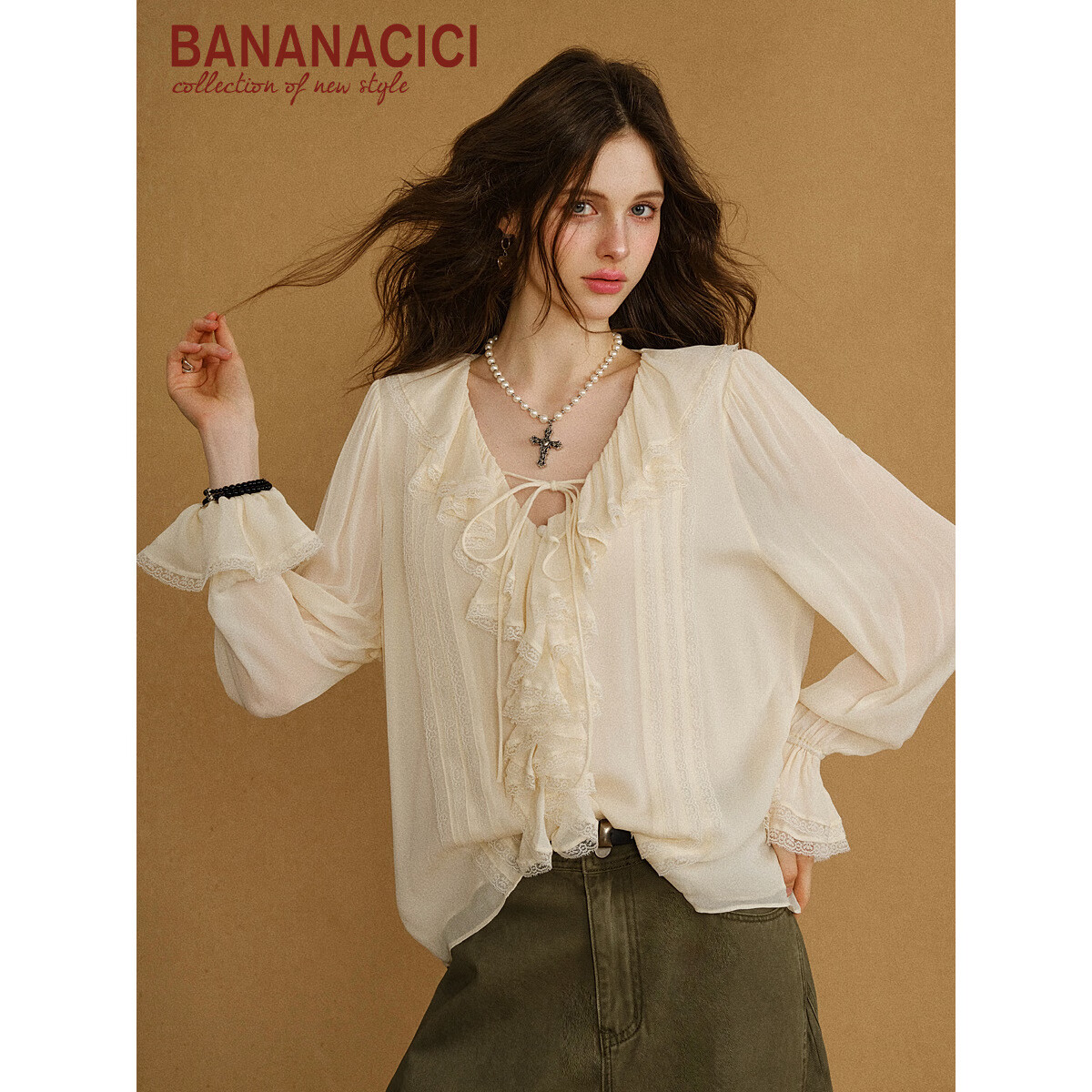 banana cici2025年秋季新款重工荷叶领拼接蕾丝飘逸雪纺长袖衬衫C2F3CS035 米白 M