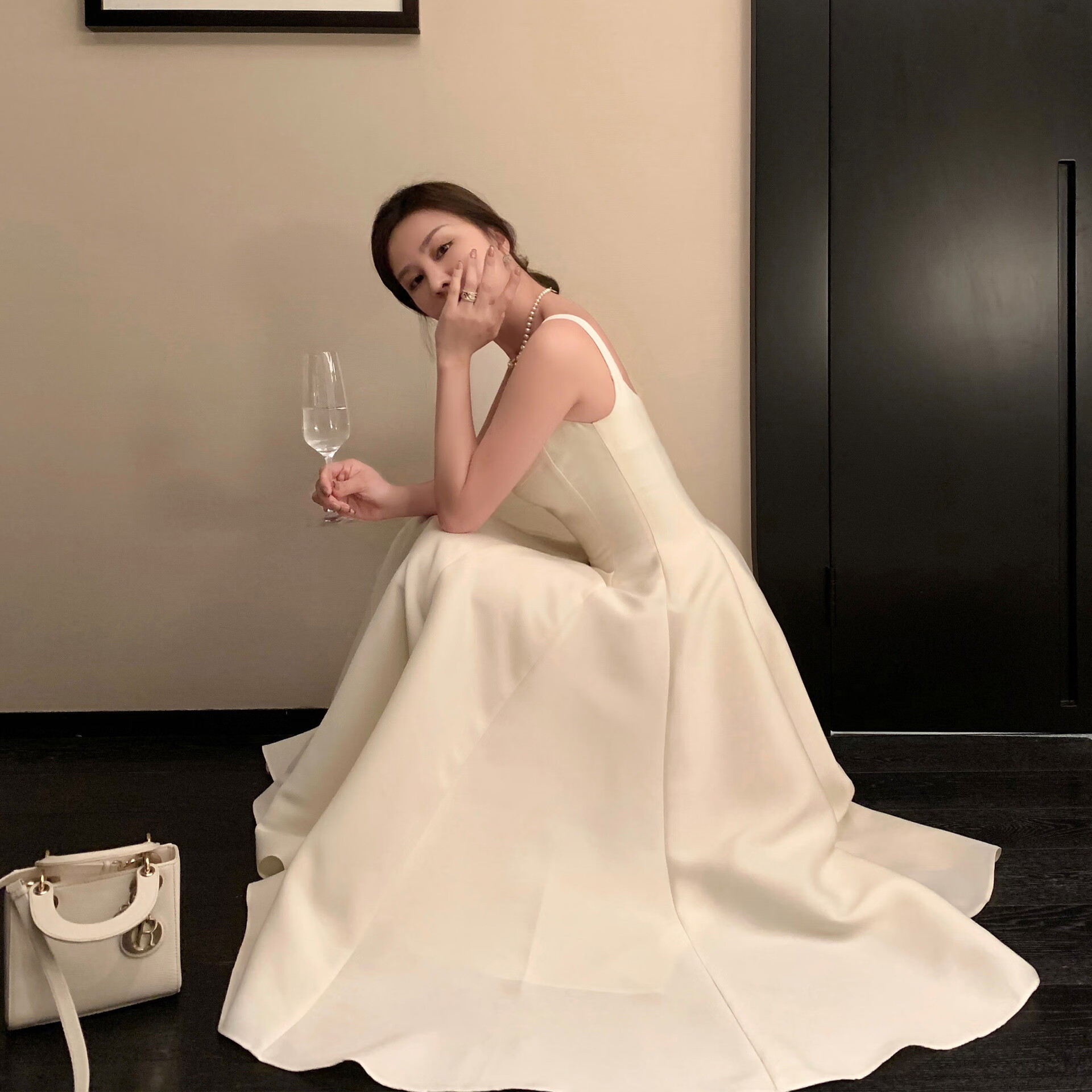 白色赫本裙2025新款吊帶小禮服小白裙收腰日?？纱┻B衣裙輕婚紗 白色 XS