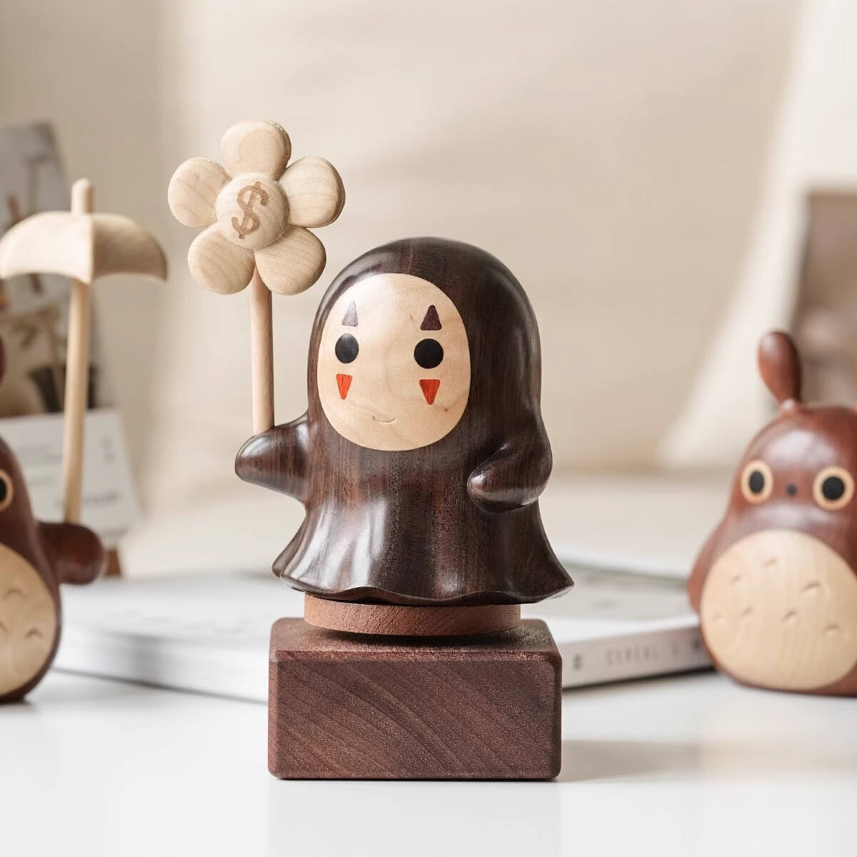 ľ��Muiľ����è�ڼ���ѹ������λ�ڷ�������̴ľ�������ת���ֺе��� ������+���ֺе��������֮�ǣ�